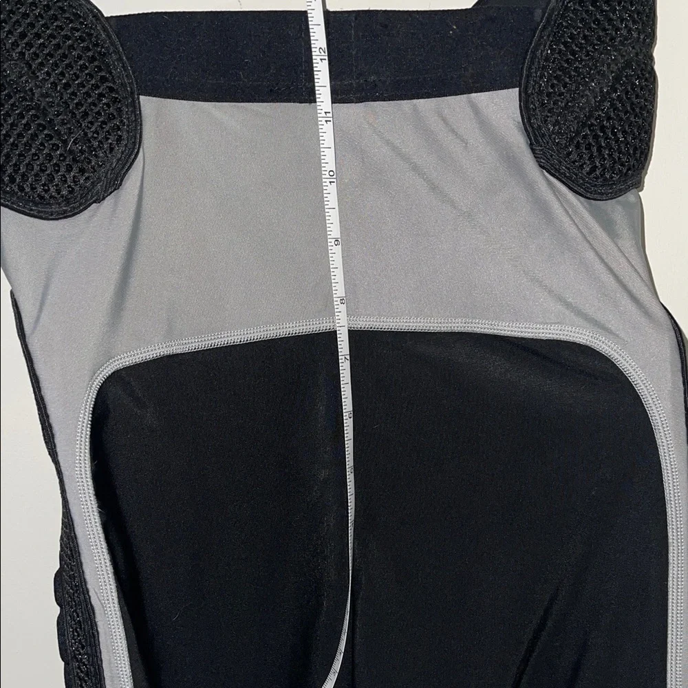 Empire Paintball Padded Shorts in Black and Gray - Picture 6 of 8